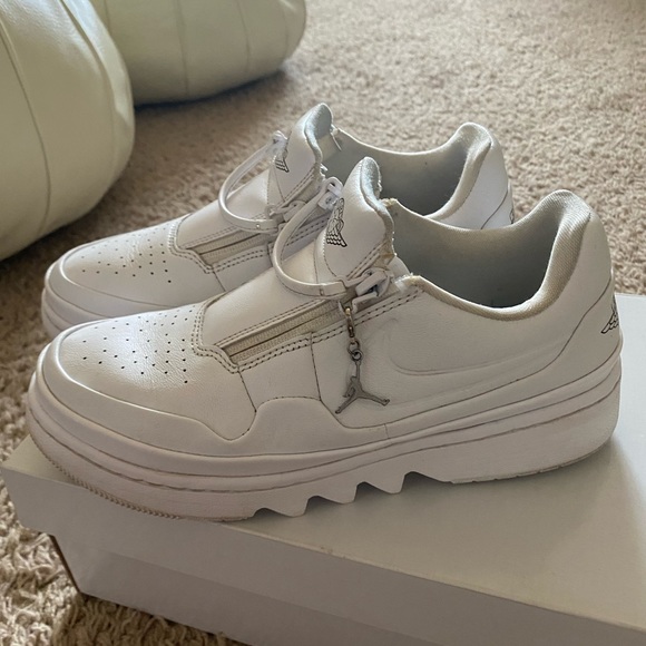 Air Jordan 1 Jester Low - Picture 5 of 9